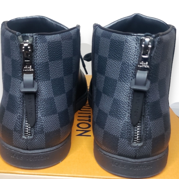 Louis Vuitton Men's Black Sneakers Size G8 - Picture 6 of 16